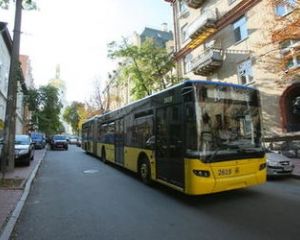 В Киеве остановились троллейбусы