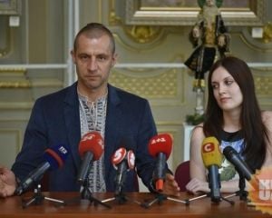 Козак Гаврилюк ждет ребенка от 22-летней студентки (ФОТО)