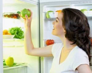 6 продуктов, которые помогут освежиться в жару