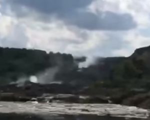 На Львовщине под 20-метровым слоем мусора заживо погребены 5 человек (ВИДЕО)