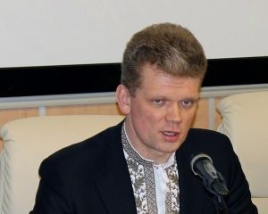 В Харькове разбили авто и ограбили экс-министра Швайку (ФОТО)