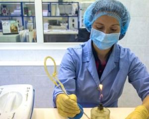 Паніка у Москві: в аптеках закінчилися маски та оксолінова мазь