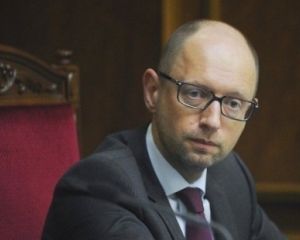 Настав час, український народ повинен сказати своє слово – Яценюк