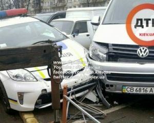Toyota Prius полиции разбил три авто в Киеве (ФОТО)