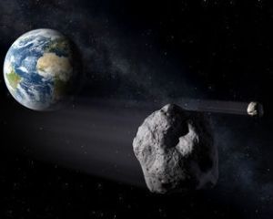 К Земле летит опасный астероид