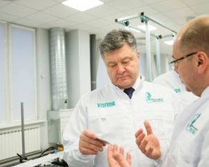 Порошенко сказал, сколько будет стоить ID-паспорт (ВИДЕО)