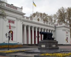 В горсовет Одессы прошли 5 партий