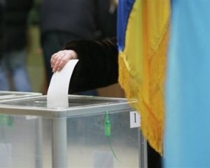 Под Киевом целое село голосовало без паспортов