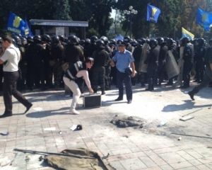 Люди ушли из-под Верховной Рады