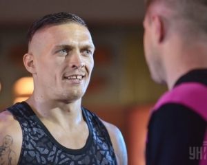 Усик победил Мюллера за 11 минут (ВИДЕО, ФОТО)