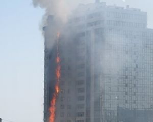 В масштабном пожаре в Одессе пострадали люди (ФОТО, ВИДЕО)