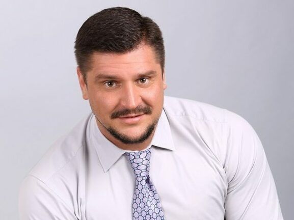 Обанкротившийся банкир-певец Савченко избран губернатором Николаевской области