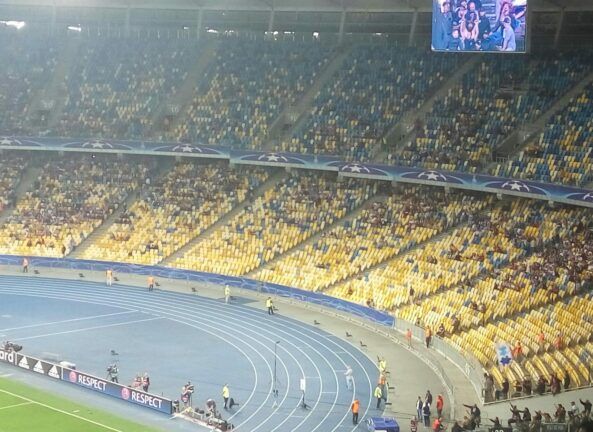 Київ проігнорував Динамо: чому вболівальники не прийшли на Олімпійський