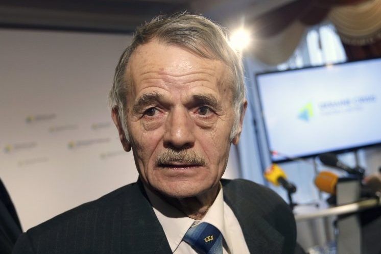 Джемилев: В Крым завезено 6 ядерных боеголовок