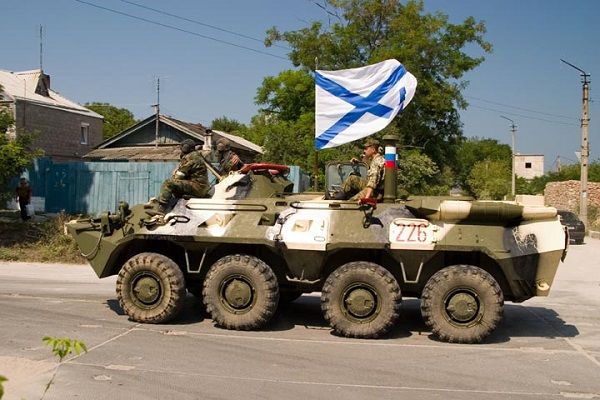 Крымчане в знак протеста прервали связь с флотом России: перебили кабель