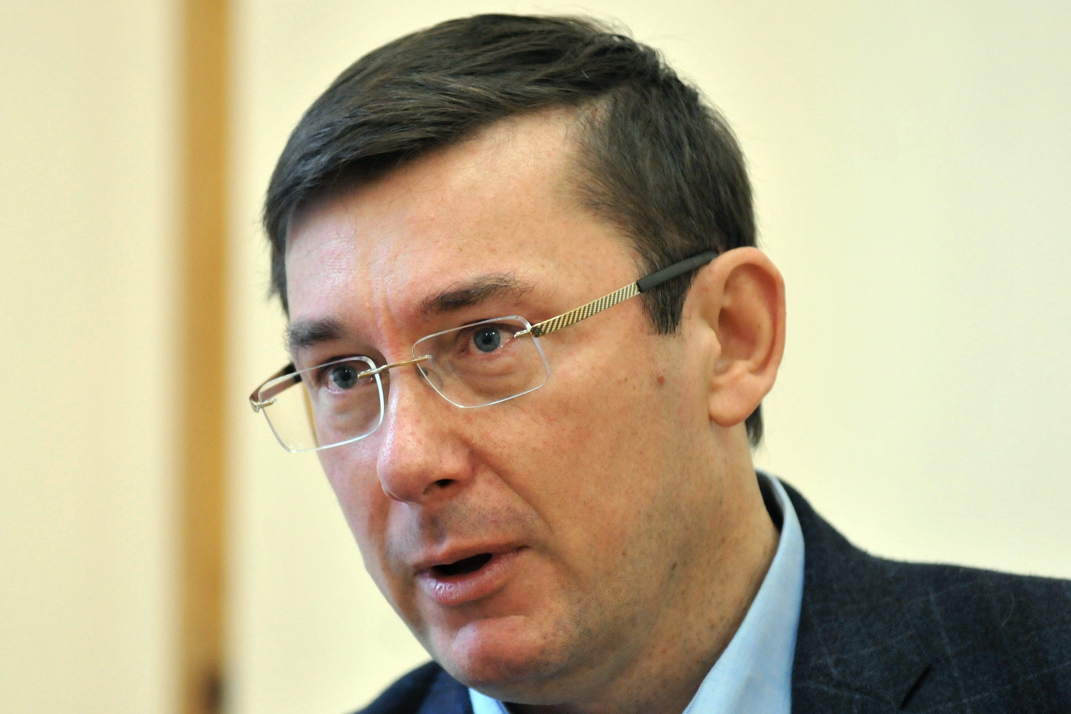 Генпрокурор Луценко предрек революцию в Москве