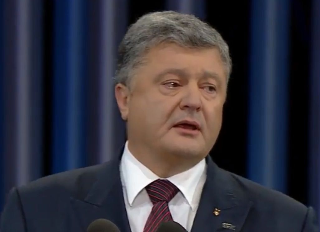 Порошенко расплакался во время выступления к 75-летию трагедии в Бабьем Яру