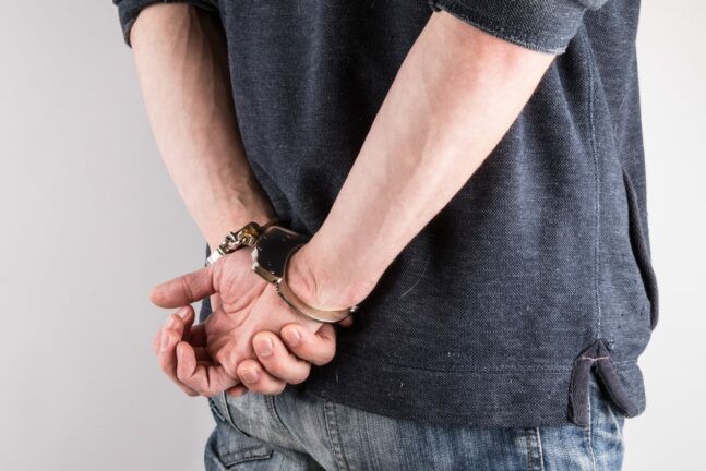 Сурогатний алкоголь в Україні: виробника відправили за грати