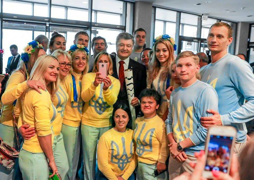 Слава українським спортсменам: Порошенко привітав олімпійців