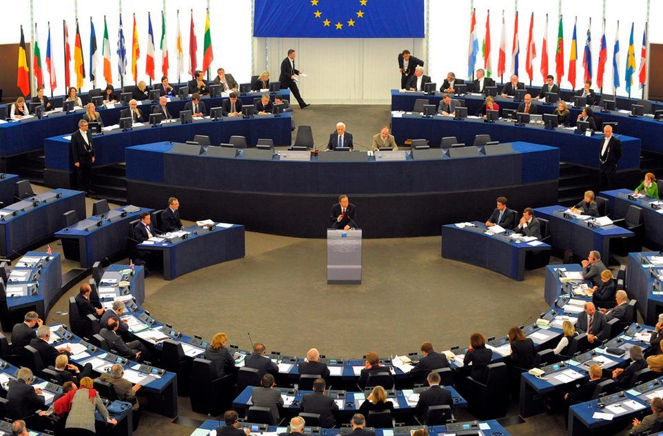 В Европарламенте предлагают ввести санкции на российское оружие Європарламент