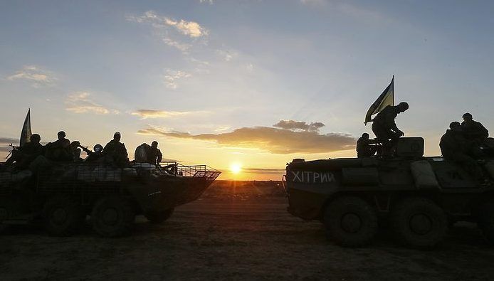 Зона АТО: отвод войск и 11 обстрелов Зона АТО