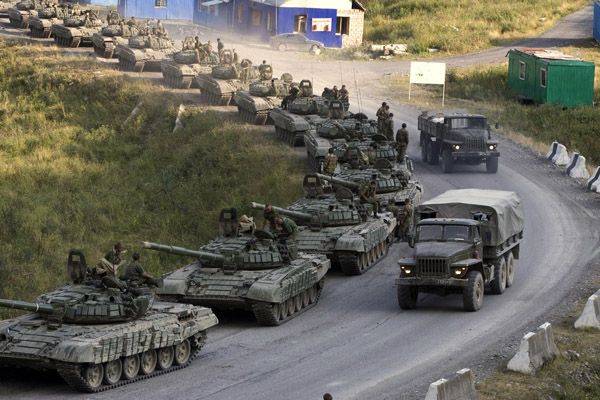 Россия пригнала под Иловайск танки и Грады россия пригнала в иловайск танки