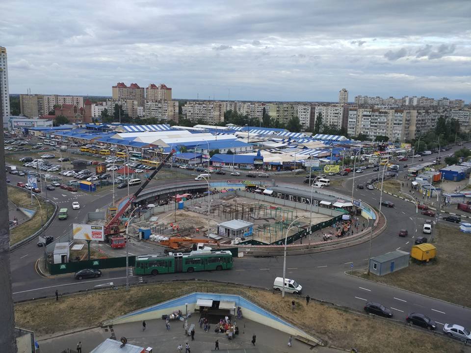 Торговельний центр над станцією метро героїв Дніпра збудують