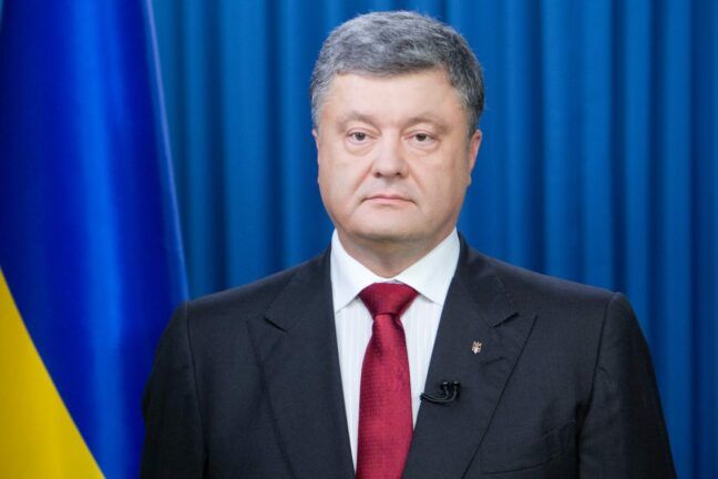 Порошенко заявив про контрнаступ на внутрішньому фронті