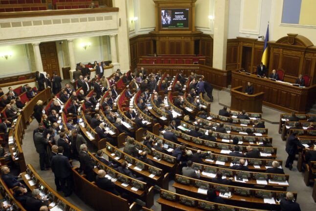 ТОП-10 самых богатых депутатов по е-декларациям