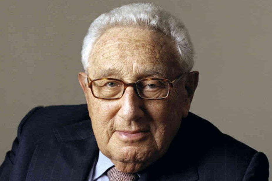 Киссинджер: Путин понимает, что Россия слабая