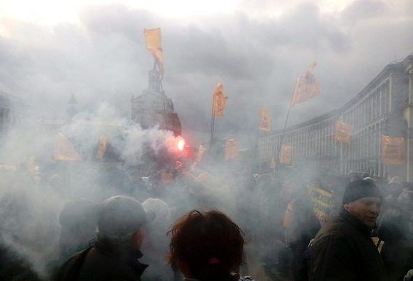 Крещатик перекрывают