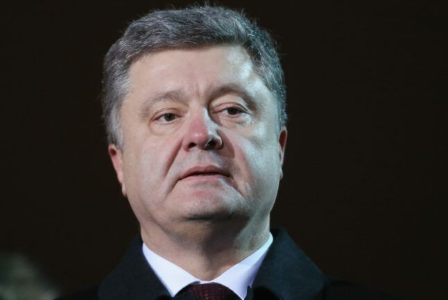 Порошенко: Режим в России замочил в сортире демократию