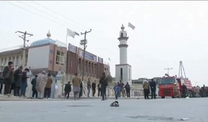 Взрыв в Кабуле: террорист подорвался в мечети, 27 жертв