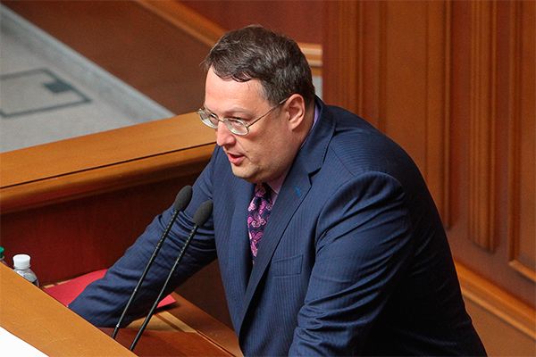Геращенко назвал цель и “хозяина” видеодопроса Януковича