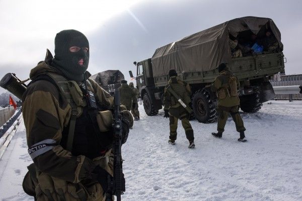 Війна на Донбасі: бойовики обстріляли Широкине з мінометів і танка