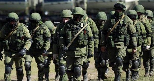 Оточення Путіна шукає привід для введення військ в Україну