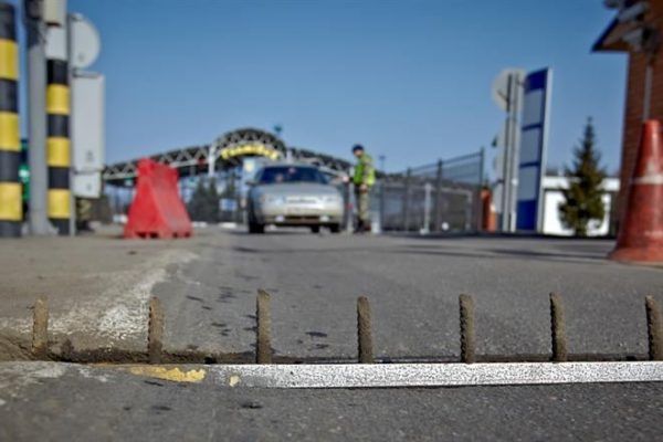 Пункти пропуску до Криму не працюють, кордон закритий