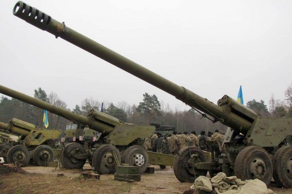 Ситуация в зоне АТО: зенитки на Луганском и обстрел КПВВ Марьинка