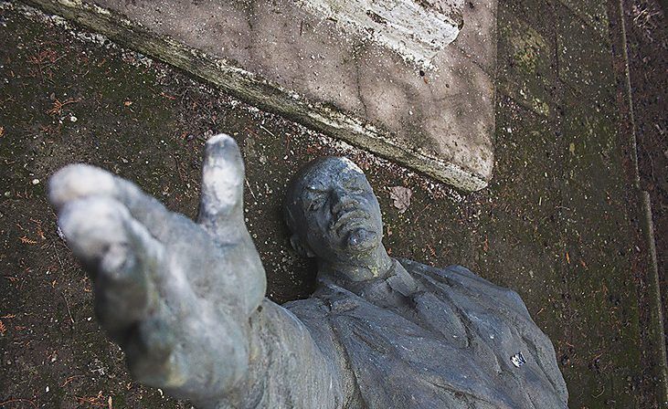 Весь “ленинопад” в Украине за 80 секунд — как были разбиты 1200 памятников
