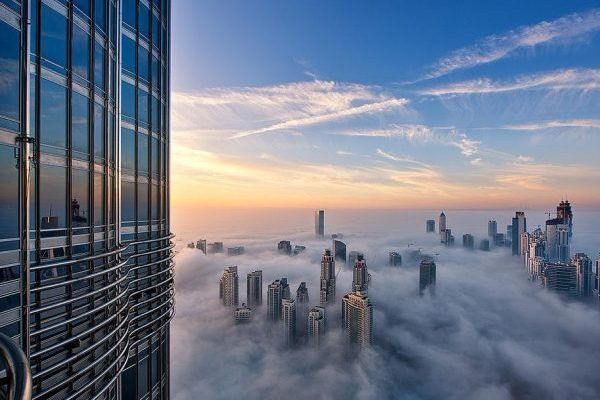 Принц Дубая пьет кофе на крыше самого высокого здания