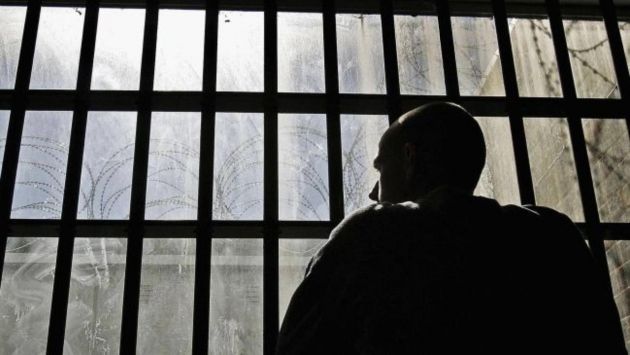 Раби в “ЛНР” і “ДНР” розміновують поля та працюють за цигарки