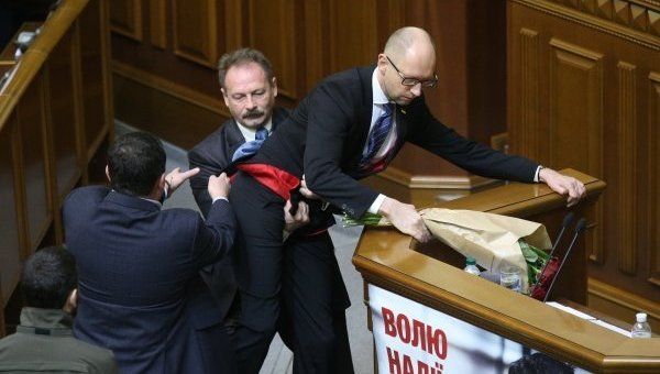 Камікадзе і допінг – топ-10 скандалів України та світу в 2016-му