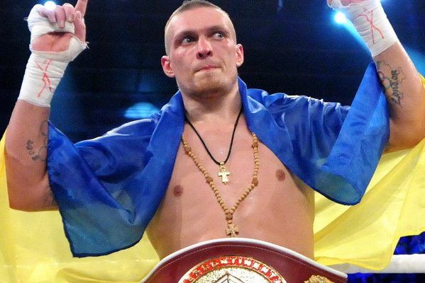 Александр Усик триумфально вернулся из США