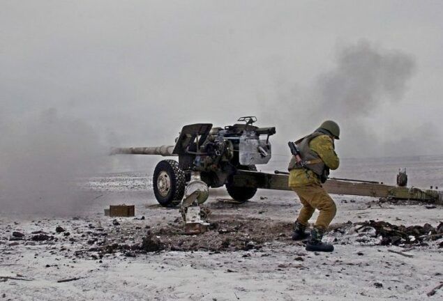 Різдво в зоні АТО: двоє бійців поранені, 42 обстріли