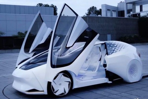 Знайомтеся, Yui: Toyota показала авто зі штучним інтелектом