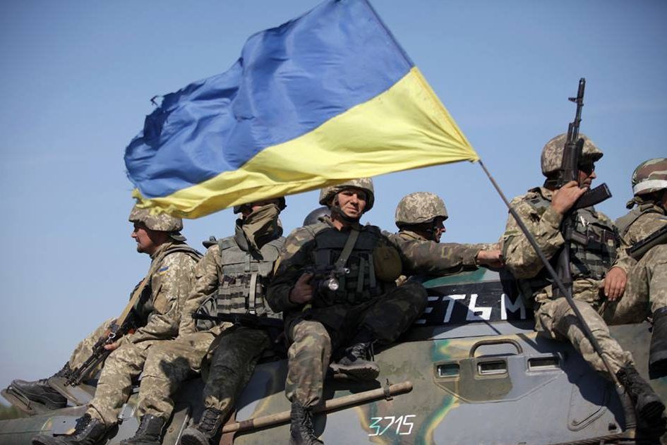 Війна на Донбасі: ворог продовжує стріляти, є загиблий і поранені