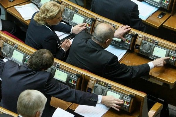 Диктатура по-українськи: що сталося 16 січня 2014 Фото 3 Диктатура по-українськи: що сталося 16 січня 2014 Фото 3