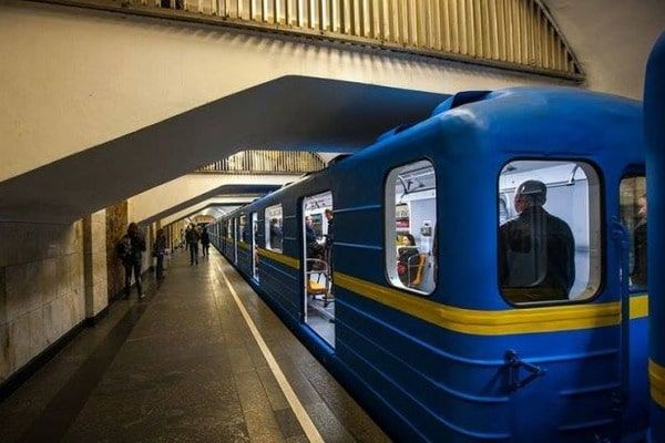 В Киеве с 15 июля подорожает метро и наземный транспорт метро