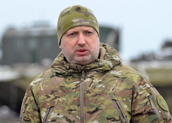 Турчинов в Авдеевке. Готовят план с контрнаступлением на случай атаки