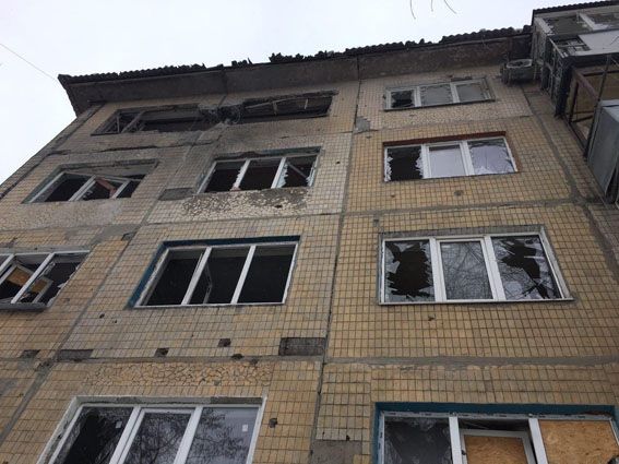 Россия ударила Градами: жертвы в Авдеевке и Новозвановке (ОНЛАЙН) Фото 6 avdiyivka-3-lyutogo4